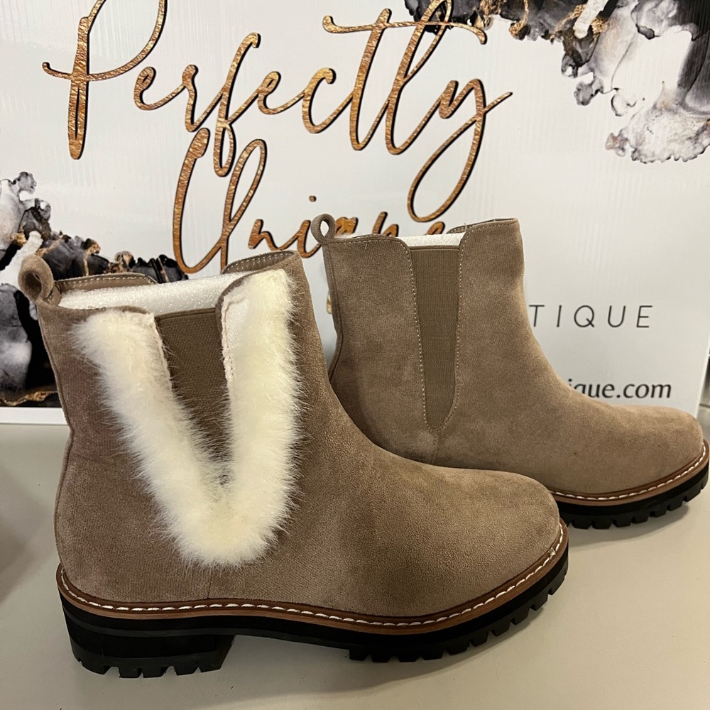 Brand New Still In Box Size 8.5 Women’s Suede and Fur Boots